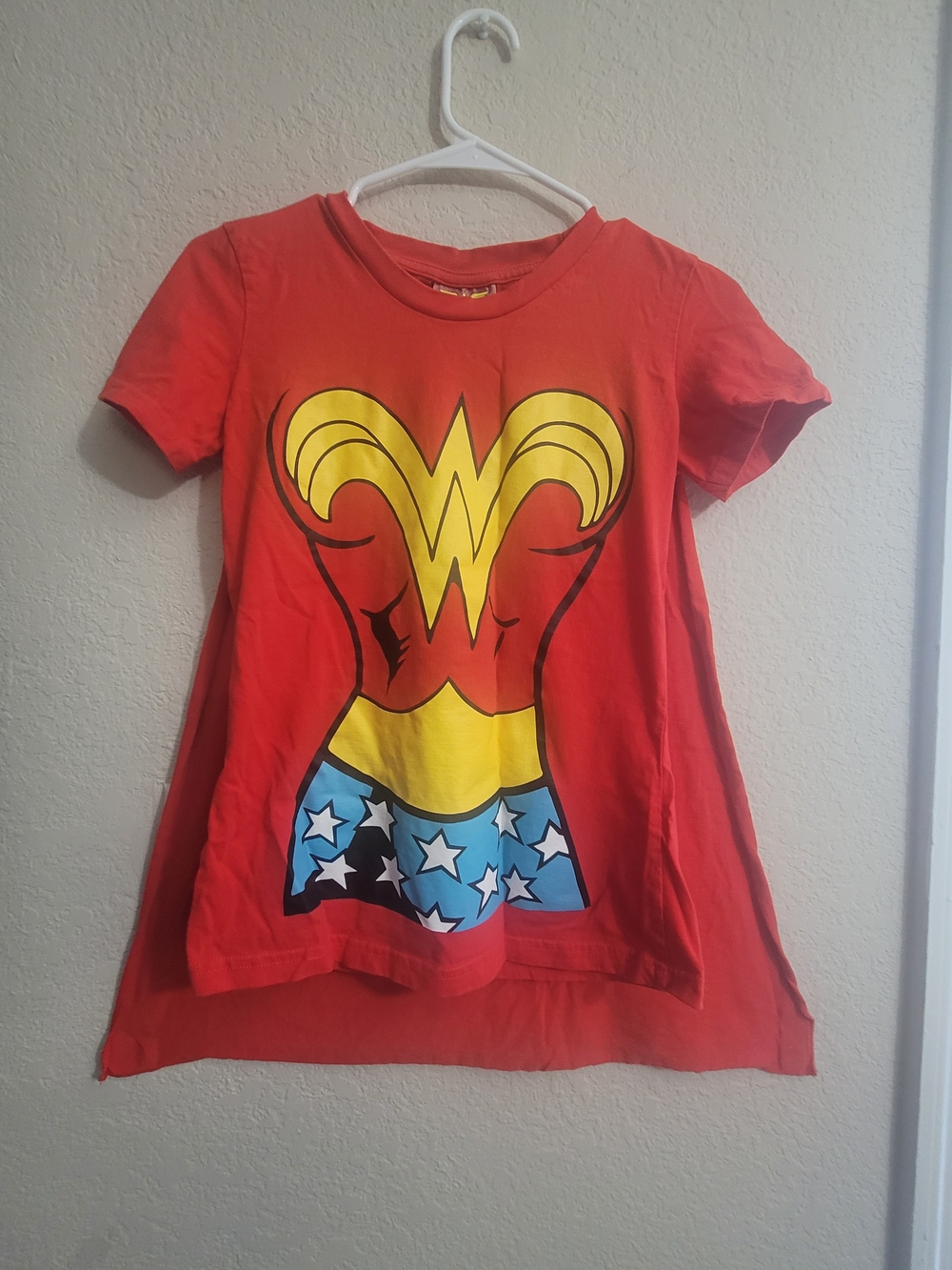 Rubie's Wonder Woman Costume T-Shirt with Cape Kids Medium Girls Cosplay DC